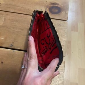 Small checkered wristlet